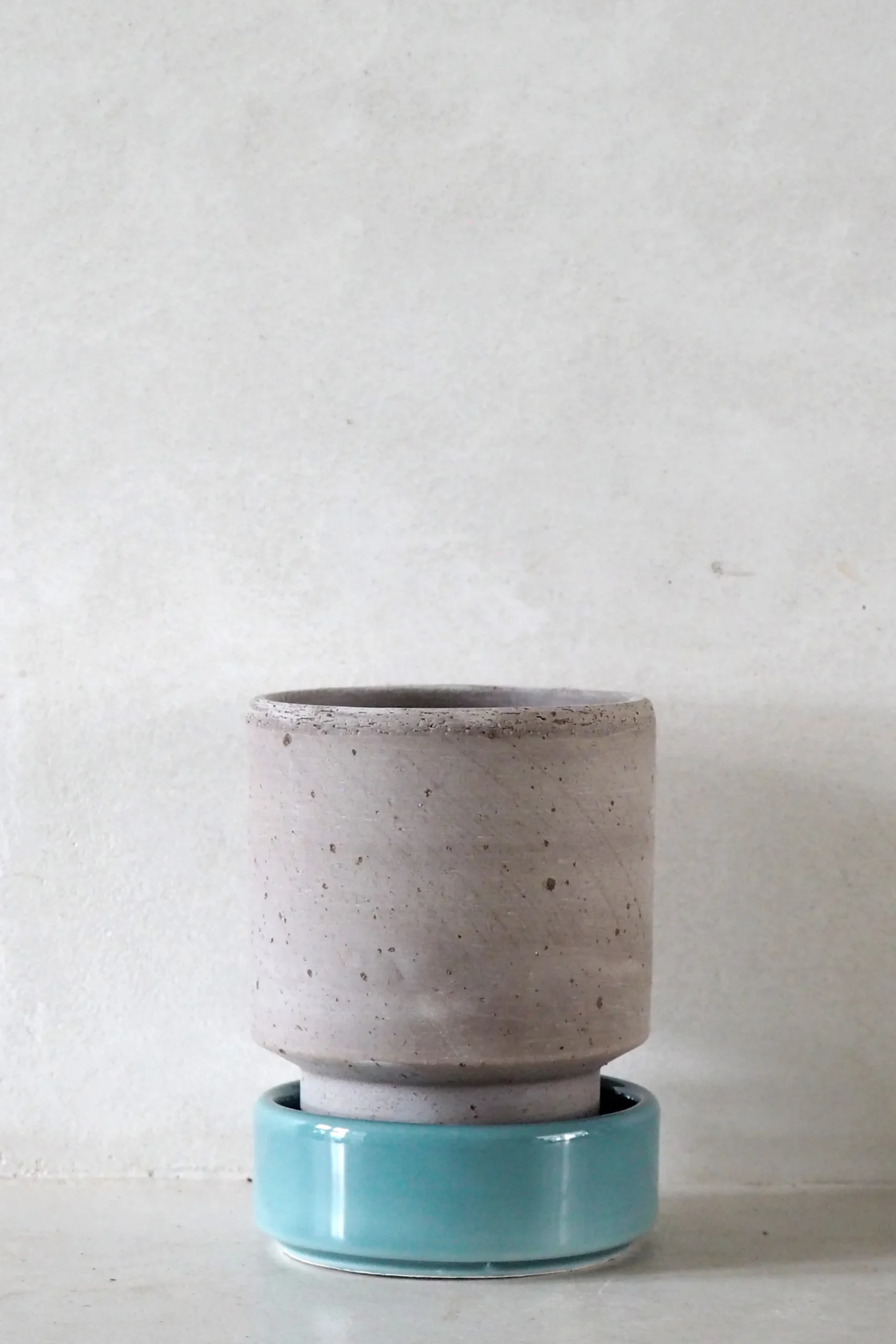 Hoff krukke, raw grey + Misty Blue underskål