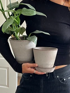 Terracotta krukke - grå